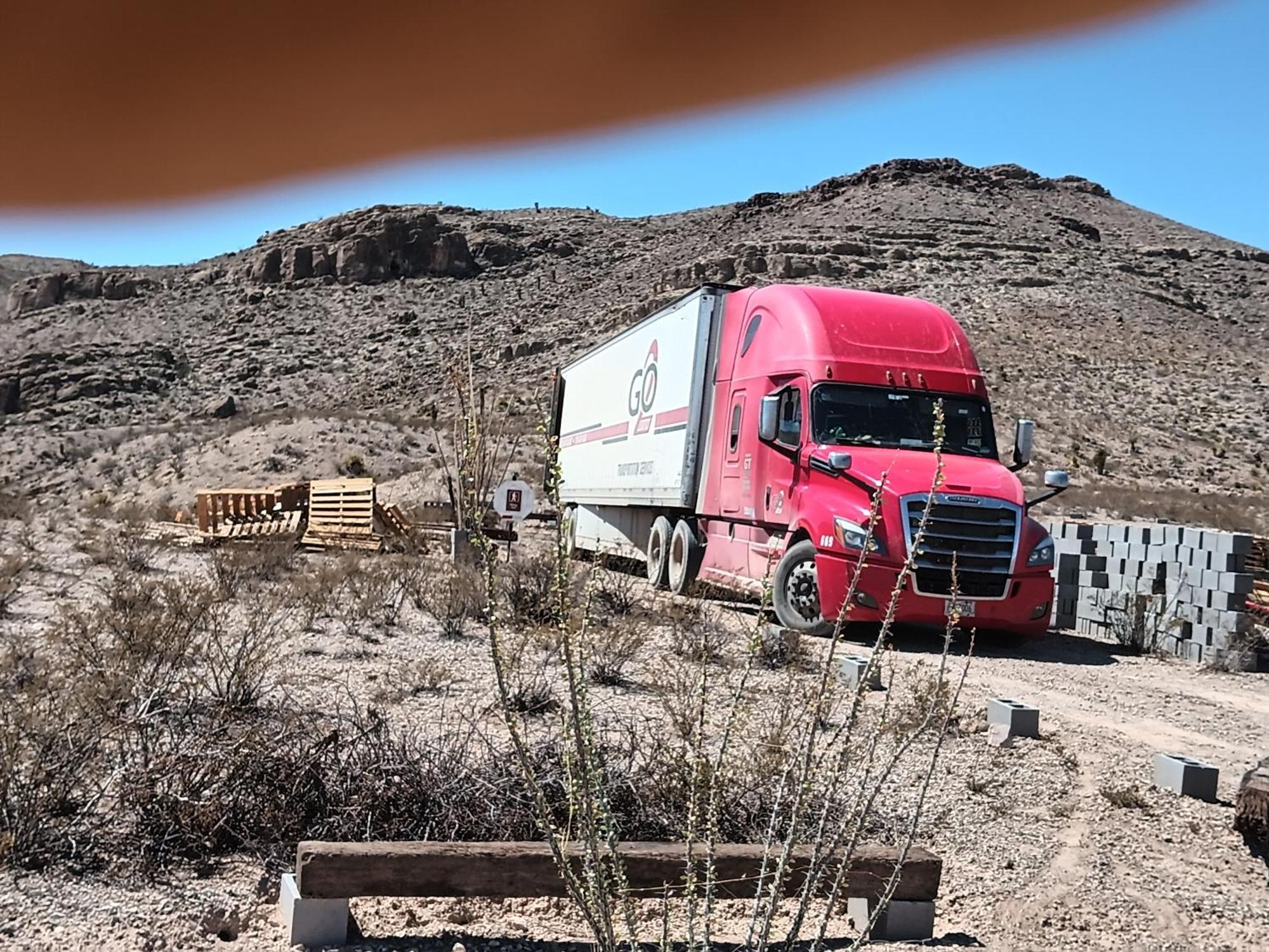 Camping At Desert Gardens Oasis At Lobo, Texas Van Horn Bagian luar foto